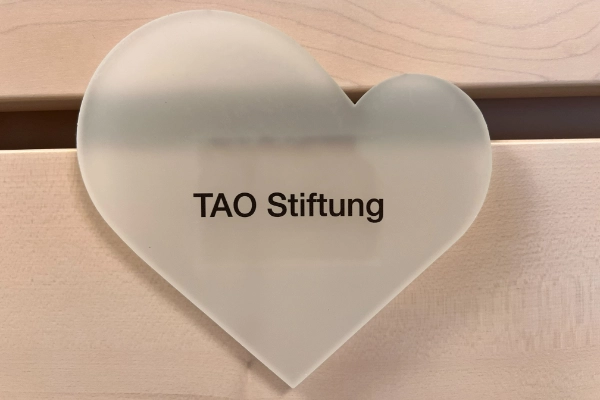 Unterstützung für Tierschützer Radu Termure in Rumänien TAO Stiftung erhält Berliner Herz vom Kinderhospiz