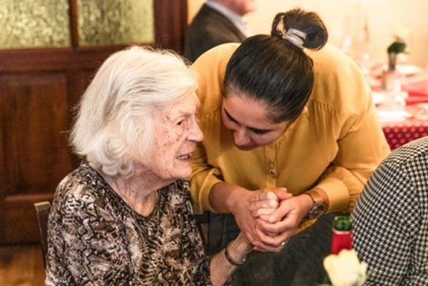 TAO Stiftung unterstützt Freunde alter Menschen e.V.